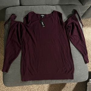 Ladies large Express sweater in wine. NWT